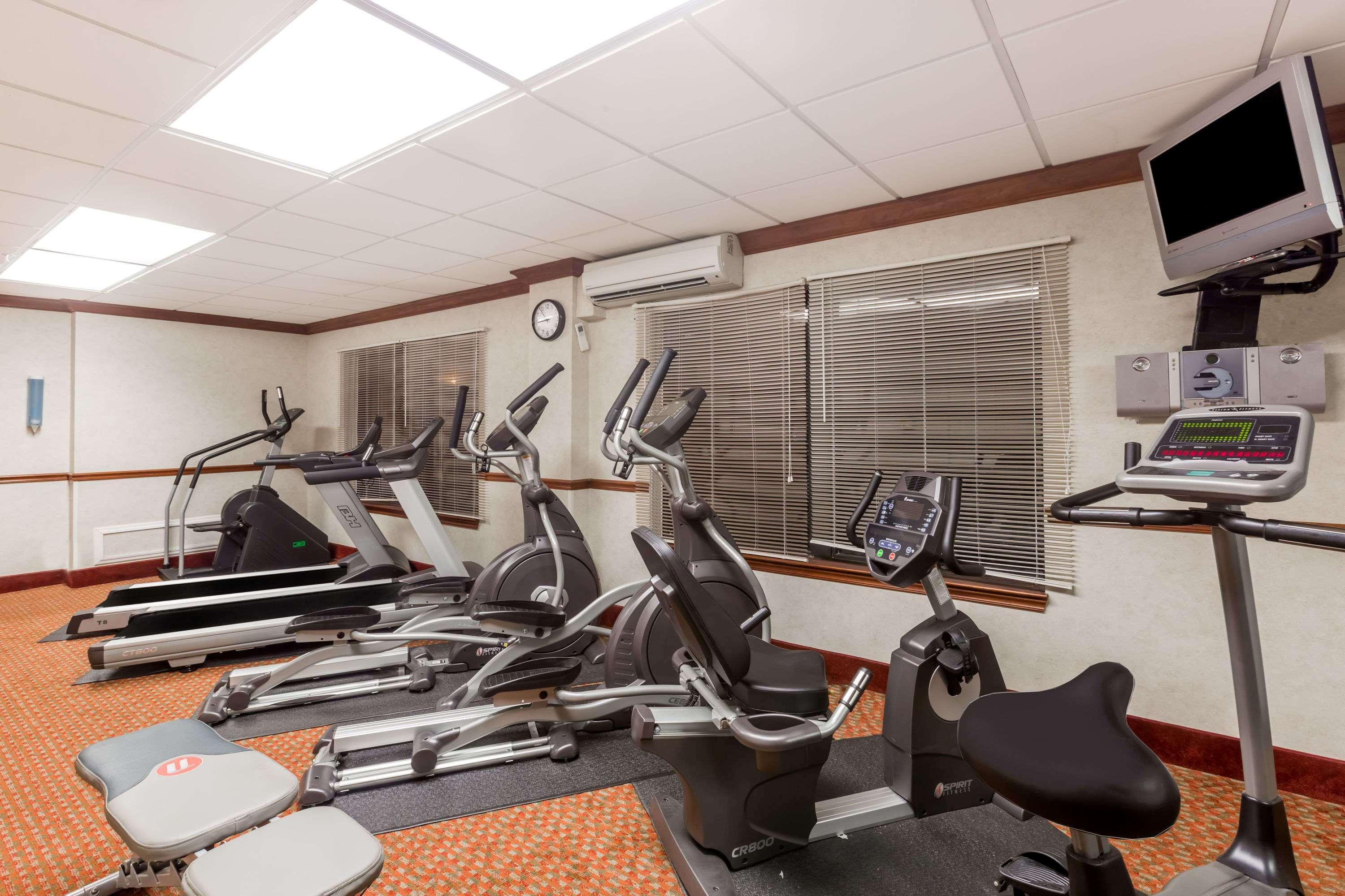 Отель Clarion Pointe Charleston - West Ashley Экстерьер фото
