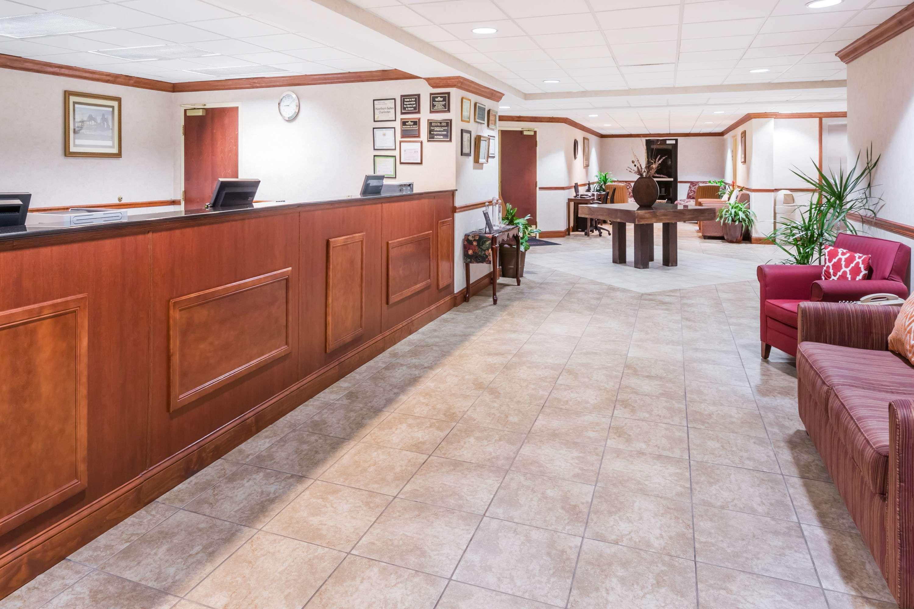 Отель Clarion Pointe Charleston - West Ashley Экстерьер фото
